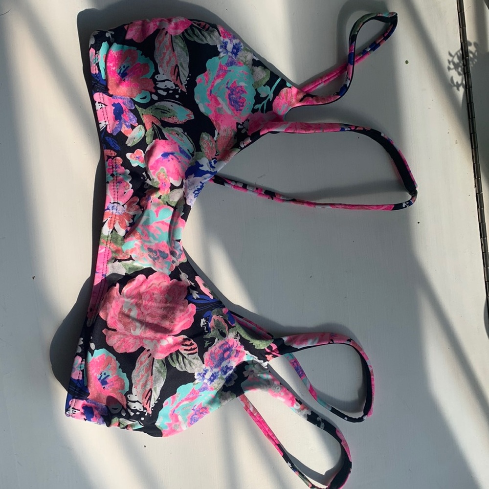 Floral bikini top